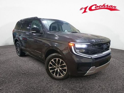 Certified 2025 Ford Expedition Platinum AWD/4WD image 2