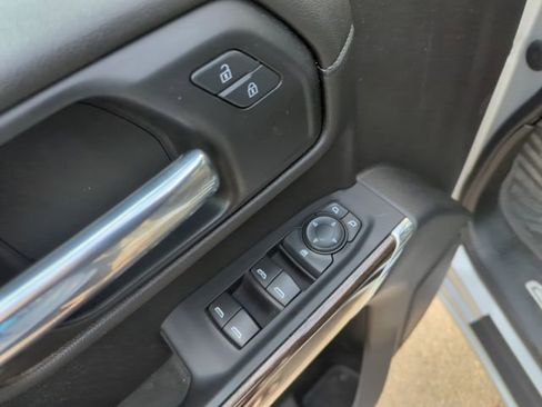Used 2021 Chevrolet Silverado 1500 RST AWD/4WD image 13