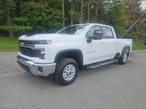 Used 2025 Chevrolet Silverado 2500 LT w/ Convenience Package AWD/4WD image 1