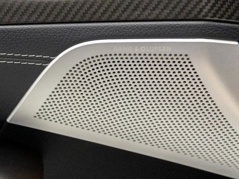 Used 2015 Mercedes-Benz SL 63 AMG w/ Driver Assistance Package image 12