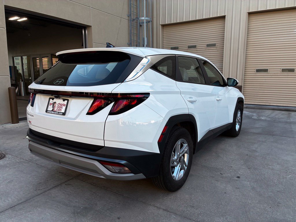 Used 2026 Hyundai Tucson SE FWD image 5