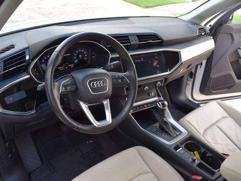 Used 2020 Audi Q3 2.0T Premium w/ Convenience Package AWD/4WD image 41