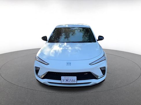 Used 2025 Buick Envista Sport Touring image 4