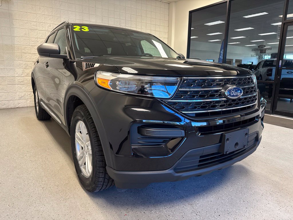 Used 2023 Ford Explorer XLT w/ Class IV Trailer Tow Package AWD/4WD image 31