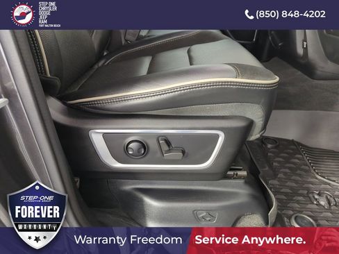 Used 2022 RAM 1500 Laramie AWD/4WD image 36