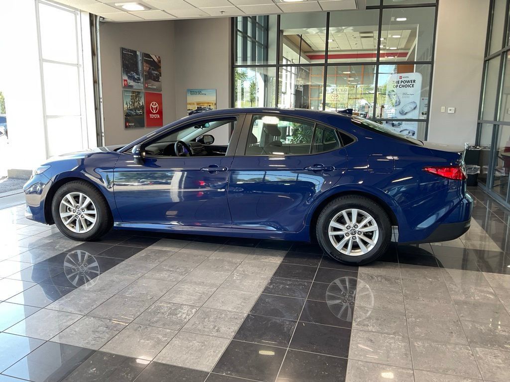 Certified 2025 Toyota Camry LE FWD image 4