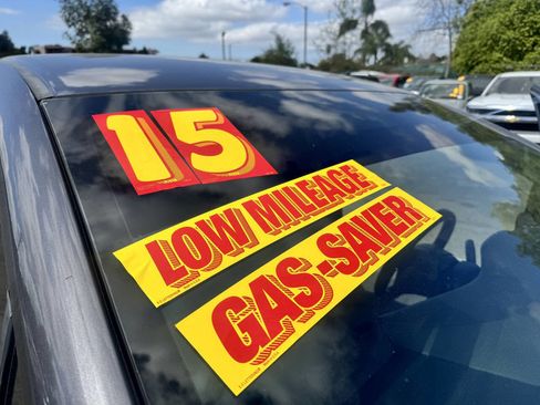 Used 2015 Honda Civic SE image 16