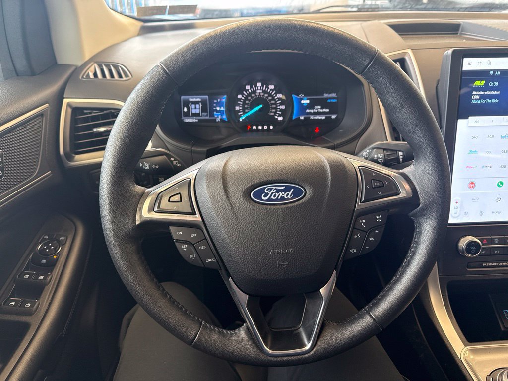 Certified 2024 Ford Edge SEL w/ Convenience Package AWD/4WD image 16