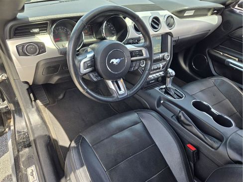 Used 2017 Ford Mustang Premium RWD image 23