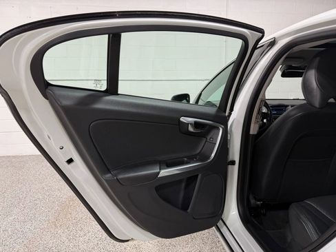 Used 2014 Volvo S60 T5 w/ Climate Package image 39