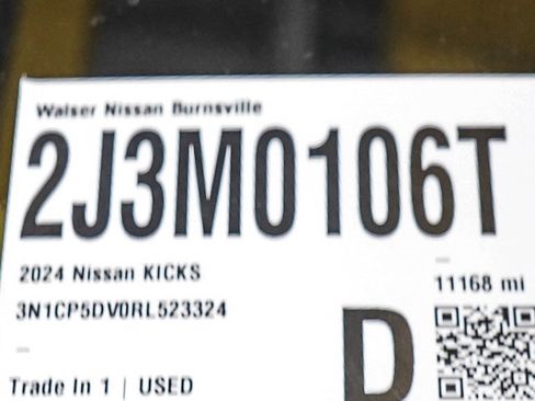 Used 2024 Nissan Kicks SR w/ SR Premium Package FWD image 28