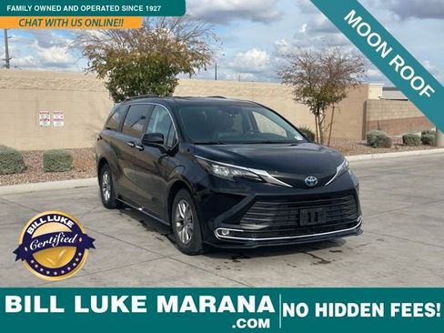 Used 2024 Toyota Sienna XLE image 1