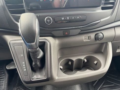 New 2026 Ford Transit 250 148 Medium Roof RWD image 17