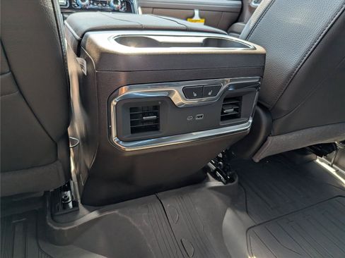 New 2026 GMC Sierra 2500 Denali w/ Denali Reserve Package AWD/4WD image 33