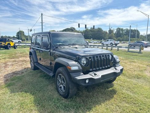 Used 2022 Jeep Wrangler Unlimited Sport AWD/4WD image 15