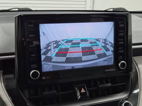 Used 2022 Toyota Corolla Cross LE image 29