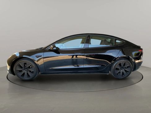 Used 2023 Tesla Model 3 Standard Range RWD image 2