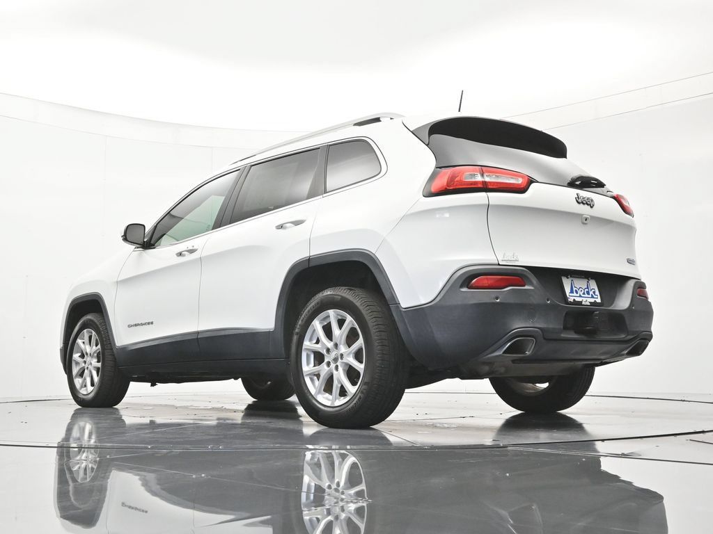 Used 2016 Jeep Cherokee Latitude FWD image 43