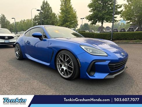 Used 2024 Subaru BRZ Limited w/ Popular Package 2 RWD image 1