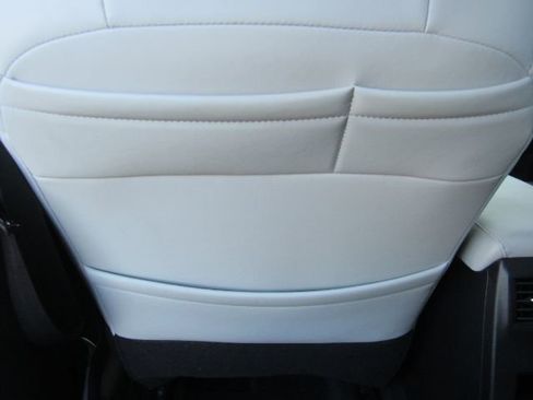 Used 2025 Mitsubishi Outlander SE image 29