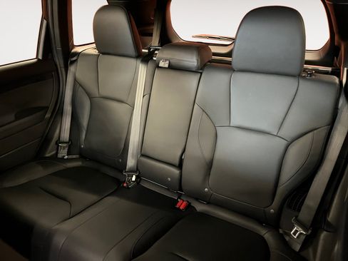 Certified 2025 Subaru Forester Limited AWD/4WD image 13