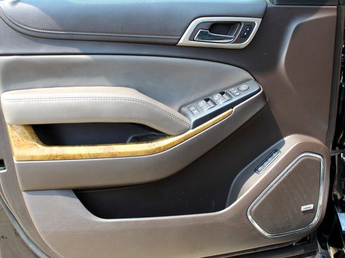 Used 2017 GMC Yukon XL Denali w/ Open Road Package image 11