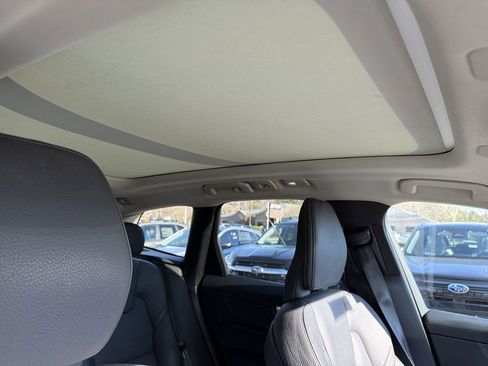 Used 2023 Volvo XC60 B5 Plus FWD image 20
