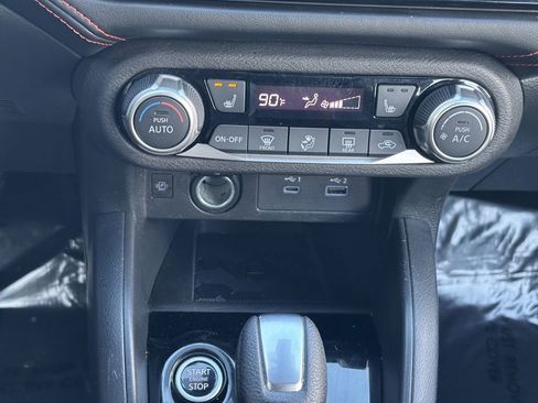 Used 2024 Nissan Versa SR image 21