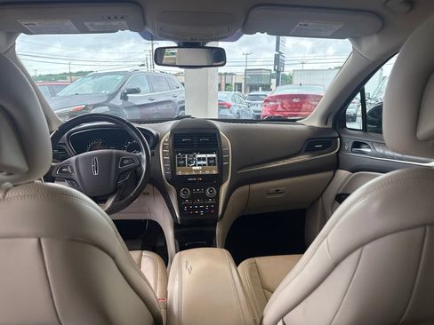 Used 2018 Lincoln MKC Reserve w/ Lincoln MKC Climate Package AWD/4WD image 15