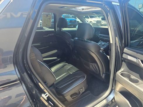 Used 2023 Hyundai Palisade Limited FWD image 39