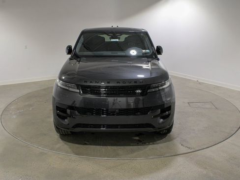 New 2025 Land Rover Range Rover Sport SE image 8