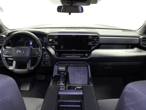 Used 2025 Toyota Tundra SR AWD/4WD image 17