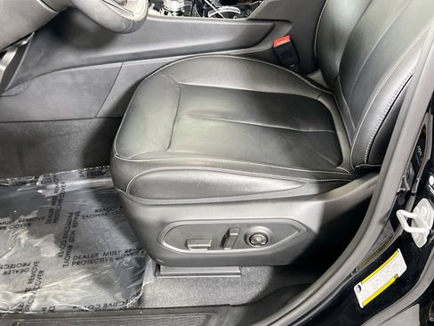 Used 2023 Jeep Grand Cherokee Limited image 18