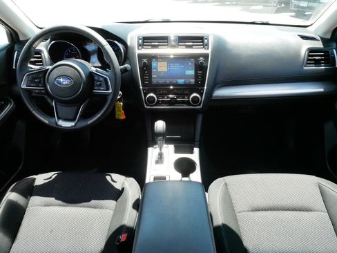Used 2019 Subaru Outback 2.5i Premium AWD/4WD image 10