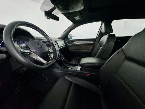 Used 2023 Volkswagen Atlas Cross Sport SE FWD image 20