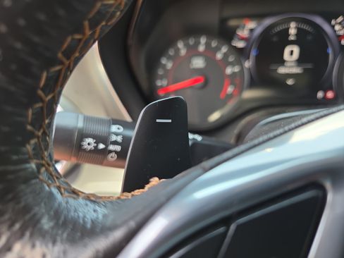 Used 2020 Chevrolet Camaro SS RWD image 34