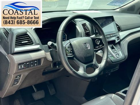 Used 2018 Honda Odyssey Touring image 5