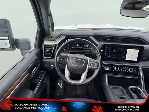 Used 2025 GMC Sierra 3500 Denali w/ Denali Reserve Package AWD/4WD image 14
