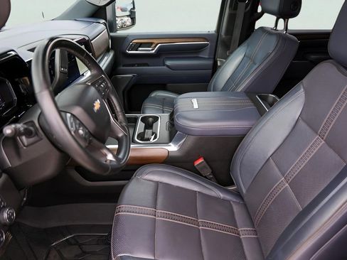 Certified 2024 Chevrolet Silverado 3500 High Country w/ High Country Premium Package image 12