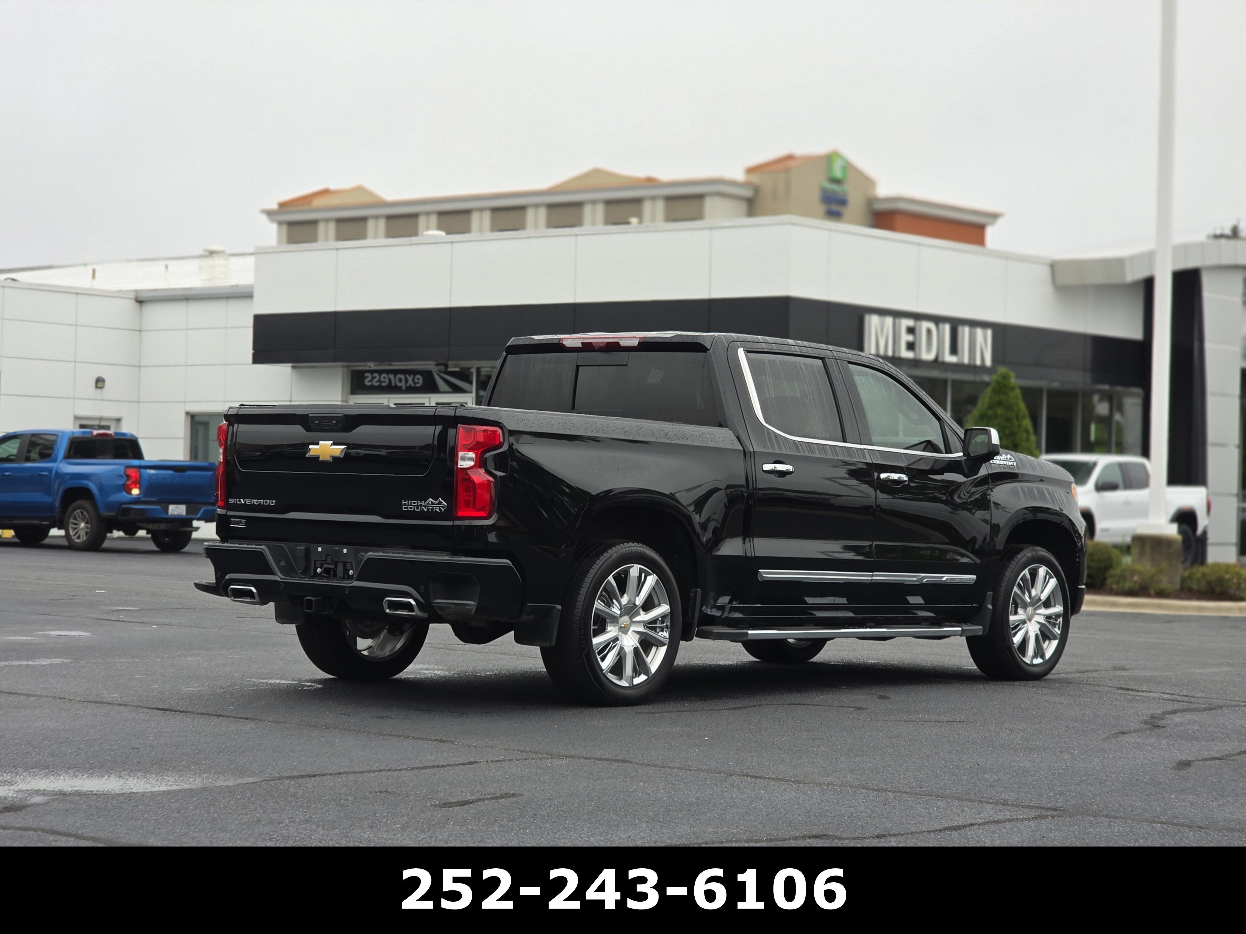 Used 2026 Chevrolet Silverado 1500 High Country w/ High Country Premium Package AWD/4WD image 7