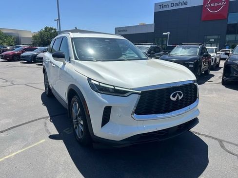 Used 2023 INFINITI QX60 Luxe w/ Cargo Package AWD/4WD image 3
