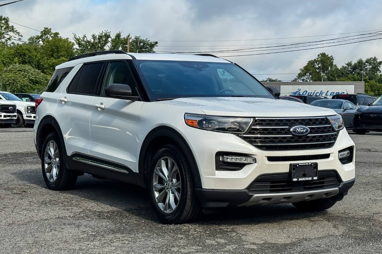 Used 2023 Ford Explorer XLT w/ Equipment Group 202A AWD/4WD image 1