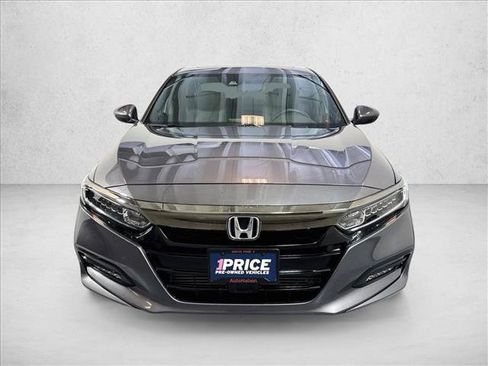 Used 2019 Honda Accord Sport image 2