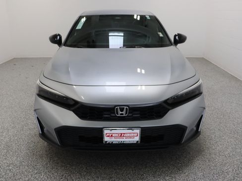 Used 2025 Honda Civic Sport image 3