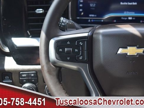 Used 2025 Chevrolet Silverado 1500 LTZ AWD/4WD image 29