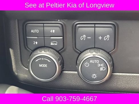 Used 2022 Chevrolet Tahoe LT w/ Luxury Package AWD/4WD image 29