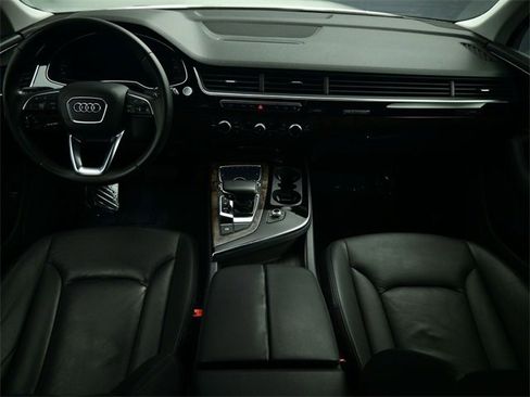Used 2017 Audi Q7 3.0T Premium Plus image 4