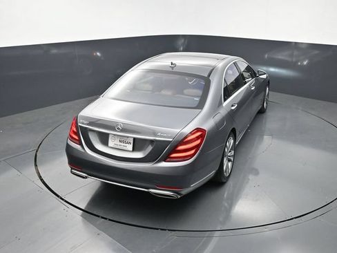 Used 2020 Mercedes-Benz S 560 4MATIC Sedan w/ Premium Package image 22