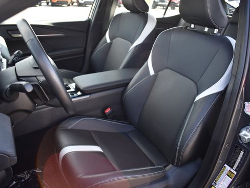 Used 2025 Toyota Camry SE image 24