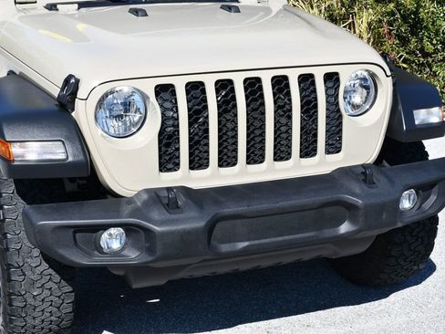 Used 2020 Jeep Gladiator Sport w/ Trailer Tow Package image 40